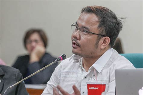 Thinking Pinoy RJ Nieto asks DFA to end his .